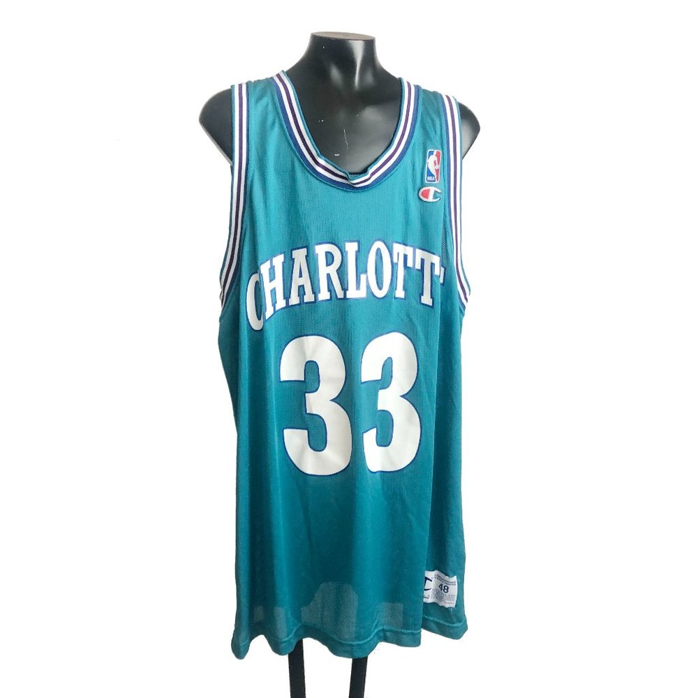 VTG 90s Champion Charlotte Hornets Alonzo Mourning
